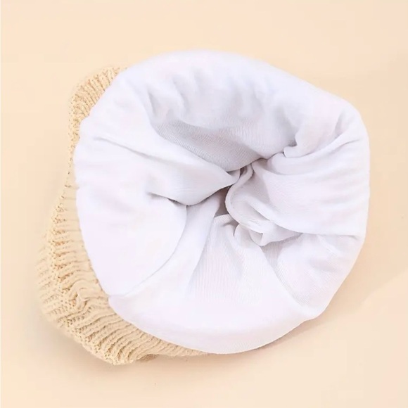 🦕 Kids Dinosaur Tail Knitted Ear Flap Beanie Double Layered Ear Protection Hat - Picture 5 of 9